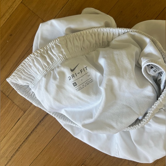 Nike DriFit Shorts - NWOT - Picture 3 of 3